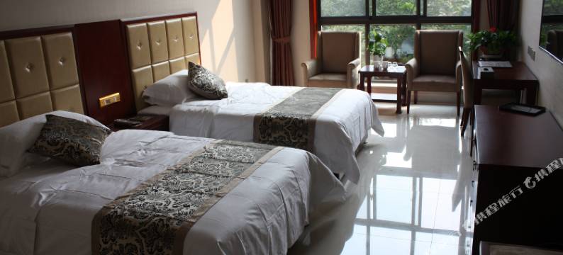 泗水安山春秀酒店图片