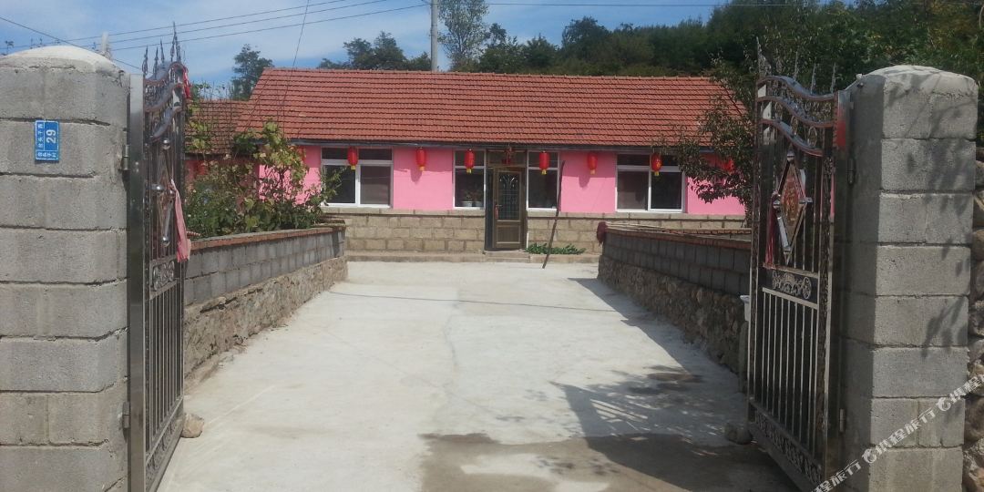 宽甸满族自治县双山子镇309省道台头子村台头子小学旁