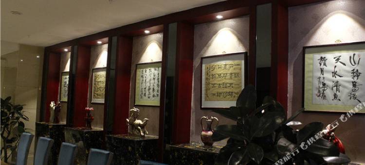 嘉鸿酒店(天汉湿地公园桥南广场店)图片