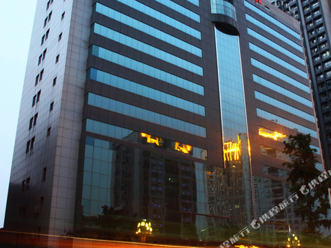 重庆海德大酒店(四公里轻轨站店)