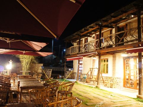 莫干山西坞里73号(洋家乐)位于筏头乡后坞村西坞里73号,是一家民宿,是