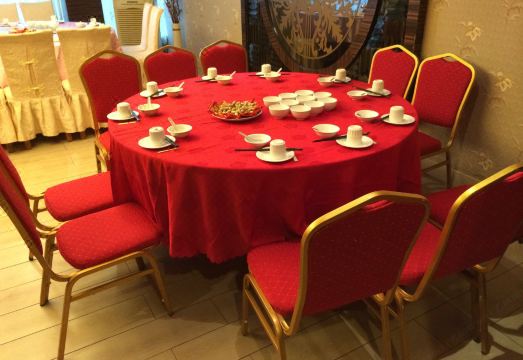 New World Hotel HuaijiHotel Overview