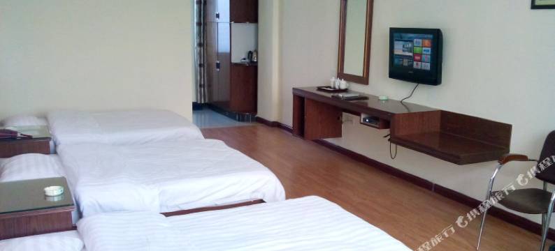 陆川宜居酒店图片