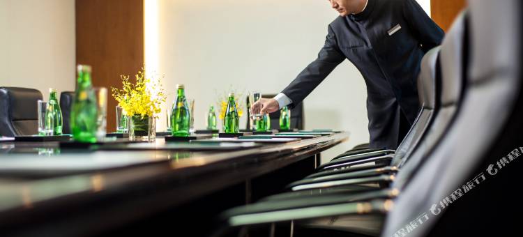 山东网瑞信谊酒店(济南火车站泉城广场店)图片