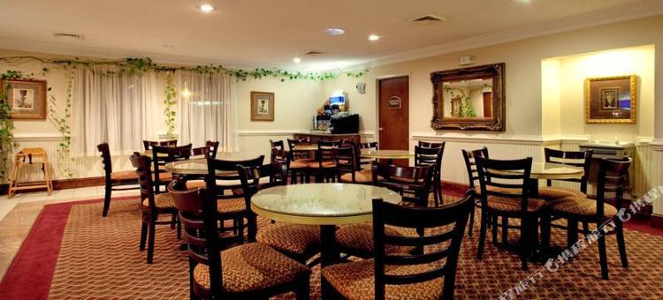 克莱蒙斯 I-40 凯艺套房酒店(Quality Inn & Suites Clemmons I-40)图片