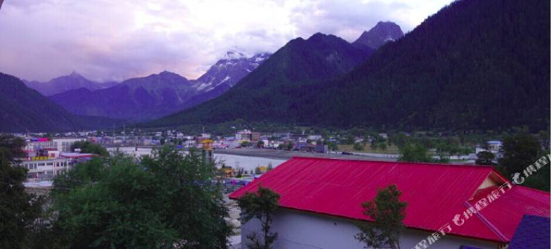 波密悠游道青年旅舍图片