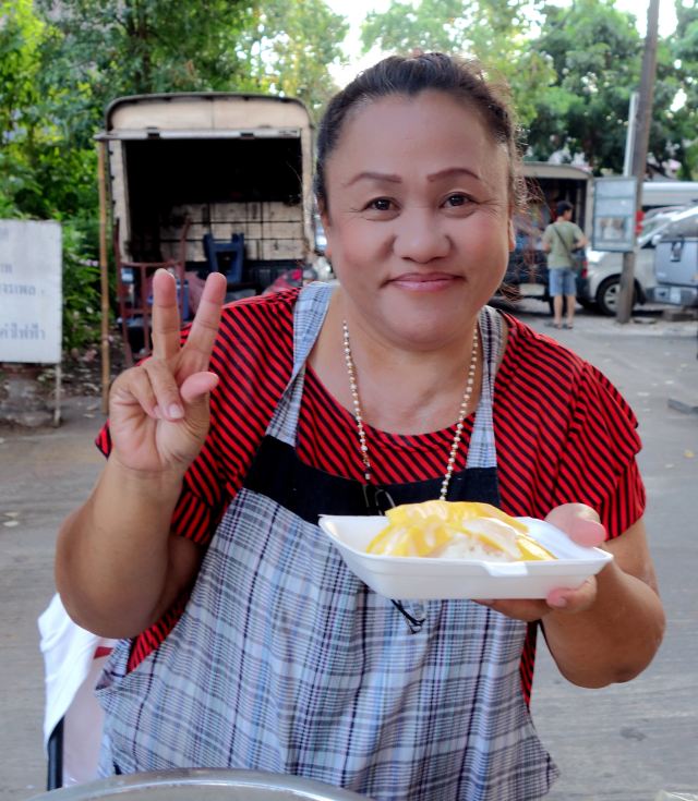 Chiang Mai Sunday Walking Street