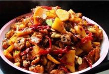 乌鲁木齐美食图片-新疆大盘鸡