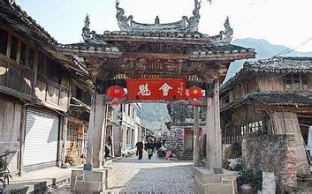 南阁牌楼群