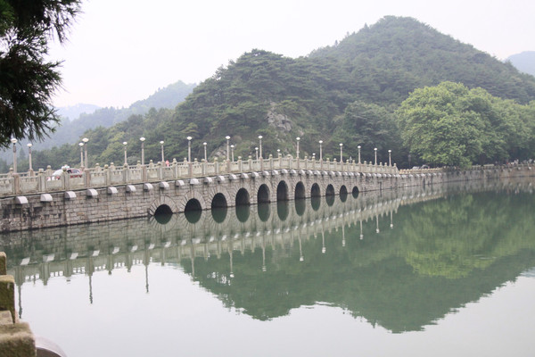 独自一人庐山行,只缘身在此山中