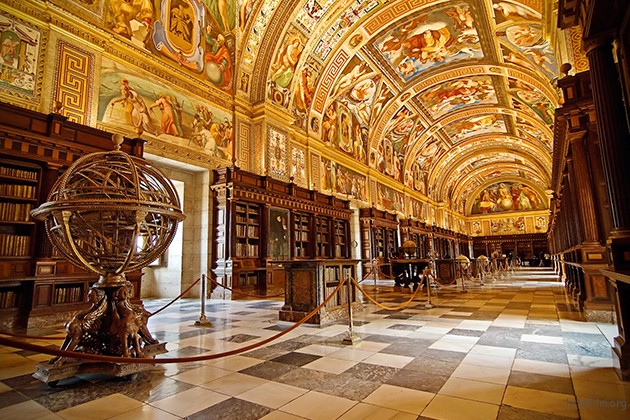 Royal Site Of San Lorenzo De El Escorial Travel Guidebook Must