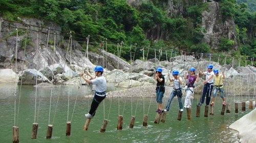 九鲤溪峡谷运动乐园