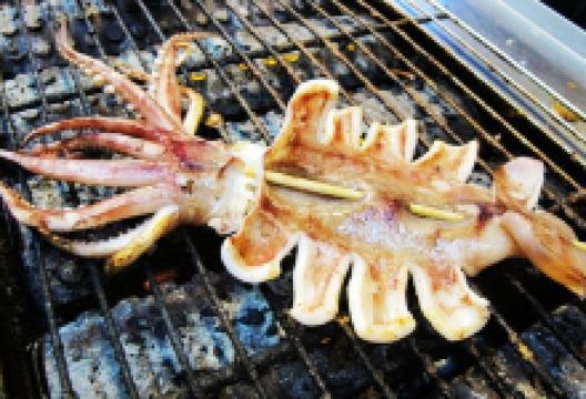 雅典美食图片-烤鱿鱼