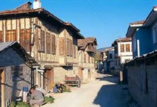 约留克村庄景点图片