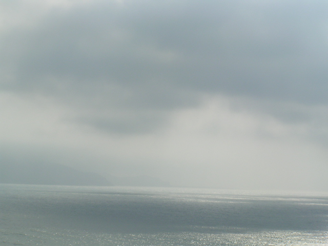 海边的迷惘 - 舟山桃花岛游记 天苍苍，海茫茫。  面对着苍茫的大海，我的脑海就像这天空，也是一片苍