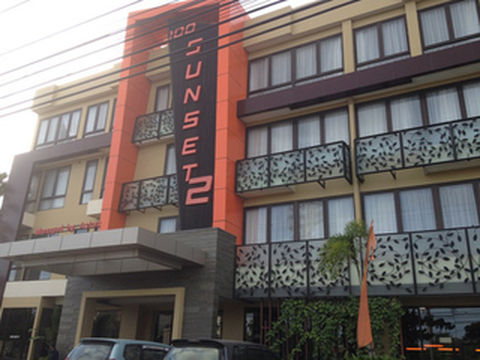 大婚巴厘岛&Uluwatu圣泉水教堂&十年恋情终正果