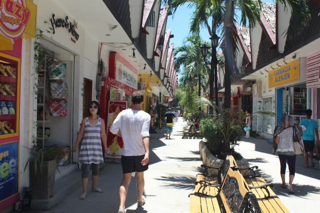 Boracay's D'Mall