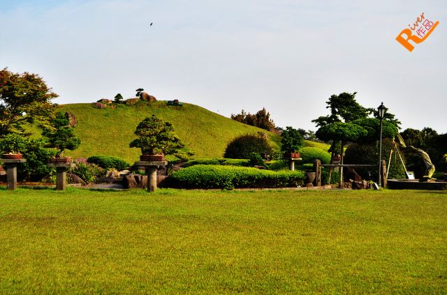 생각하는정원 (Spirited Garden)