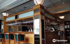 Speaker's Corner Bar