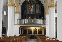 Kirche St. Walburga景点图片