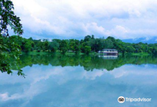 Jubilee Lake Ave景点图片