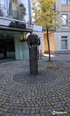 Skulptur "Alter Bock auf Saule"-德累斯顿