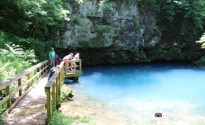 Blue Springs-蓝泉城