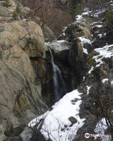 Suchurum Waterfall-卡尔洛沃