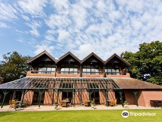 巴纳姆布鲁姆高尔夫水疗酒店