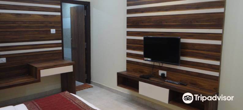 OYO 4009 Hotel Hkj Palace图片