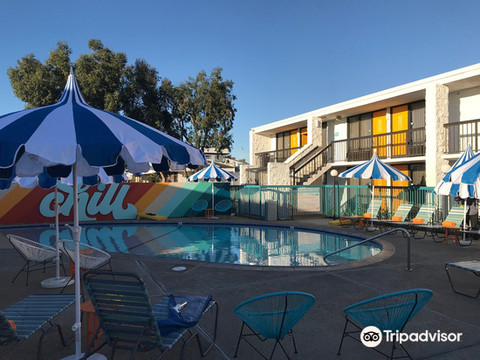 漫步者汽车旅馆