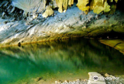Kong Lor Cave景点图片