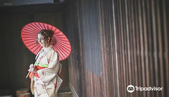 塩の道ちょうじや・流鏑馬會館
