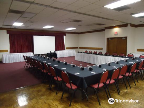 Magnuson Grand Hotel and Conference Center