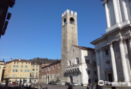 布罗莱托宫景点图片