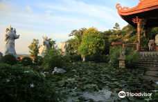 Hang Pagoda (Chua Hang)-P. Nui Sam