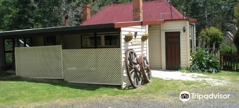 格兰布鲁克小屋(Glenbrook House and Cottage)图片
