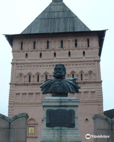 波扎尔斯基纪念碑-苏兹达尔