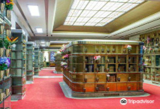 Woodlawn Funeral Home景点图片