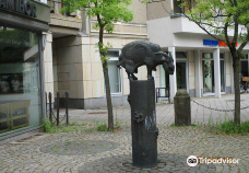 Skulptur "Alter Bock auf Saule"-德累斯顿
