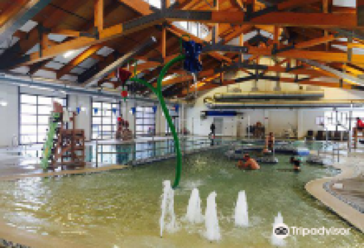 SHARC - Sunriver Homeowners Aquatic & Recreation Center景点图片