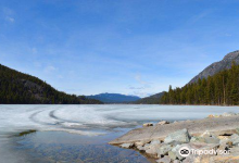 Premier Lake Provincial Park景点图片