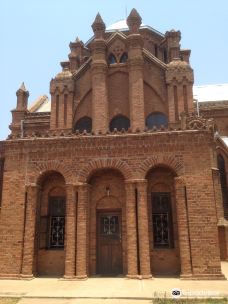 St Michael and All Angels Church-布兰太尔