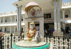 Sri Raghavendra Swamy Matha,
Mantralaya-Mantralayam
