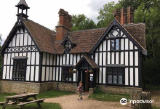 Acton Scott景点图片