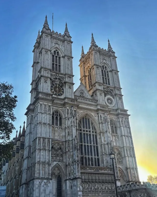 【金榜怡享】英国一地4-7人私家包团丨伦敦+剑桥+爱丁堡+格特纳格林+温德米尔+曼彻斯特+斯特拉福德+牛津 8天7晚游