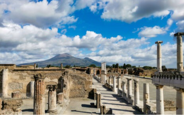 Southern Italy Small Group from Rome