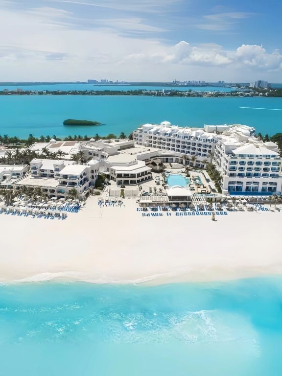 Cancún Mayan Discovery Getaway