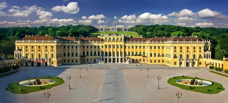 Central Europe & the Balkans – 14 Days